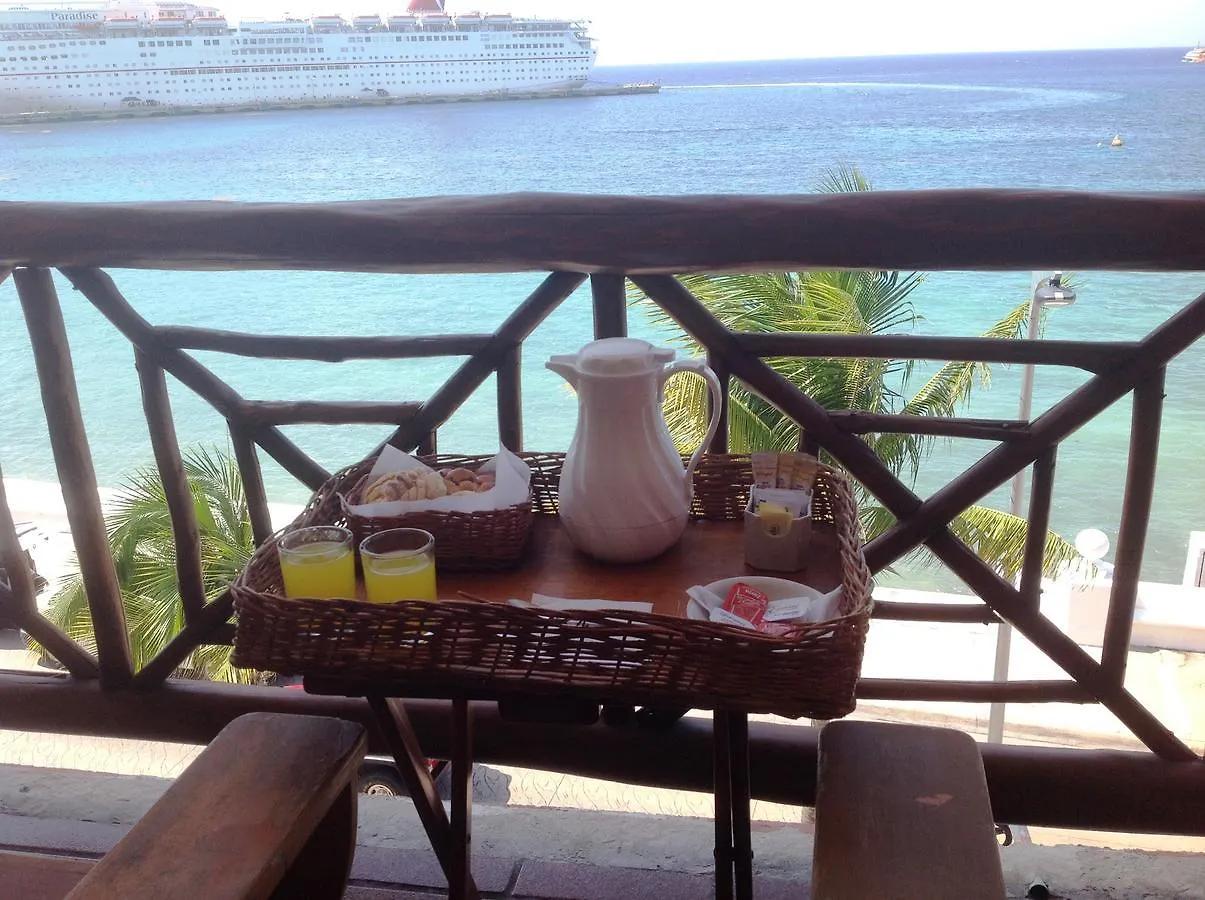 Hotel Boutique Vista Del Mar Косумель