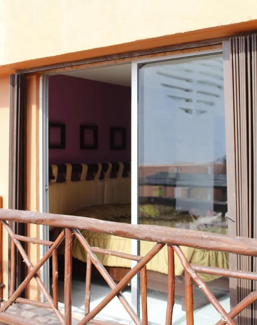 Hotel Boutique Vista Del Mar Косумель